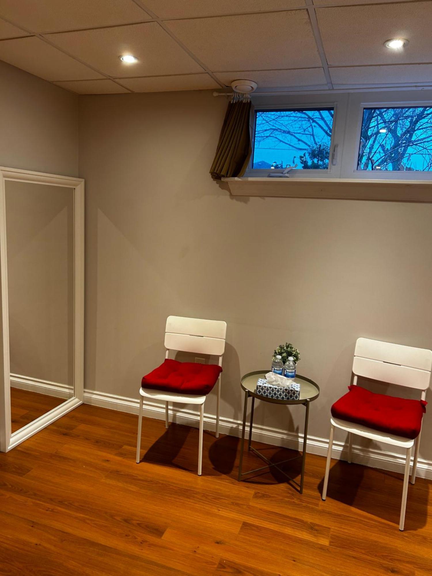 Peaceful Cosy Room With Garden View, Private Parking Toronto Exteriör bild